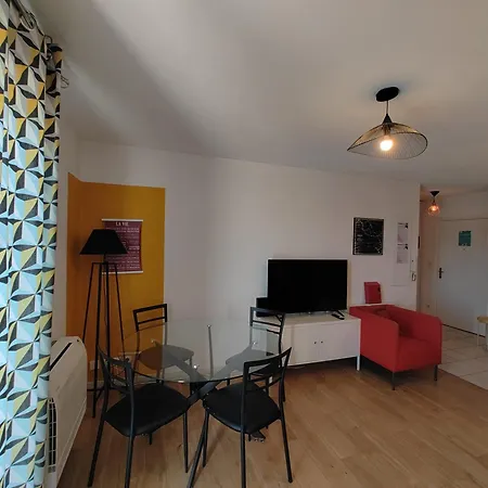 T3 Bonnefoy Apartment